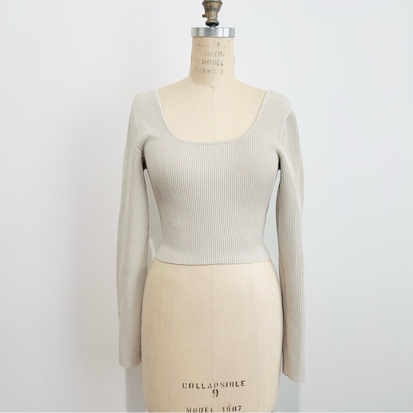 Babaton Sculpt Knit Squareneck Cropped sweater top - Picture 2 of 5